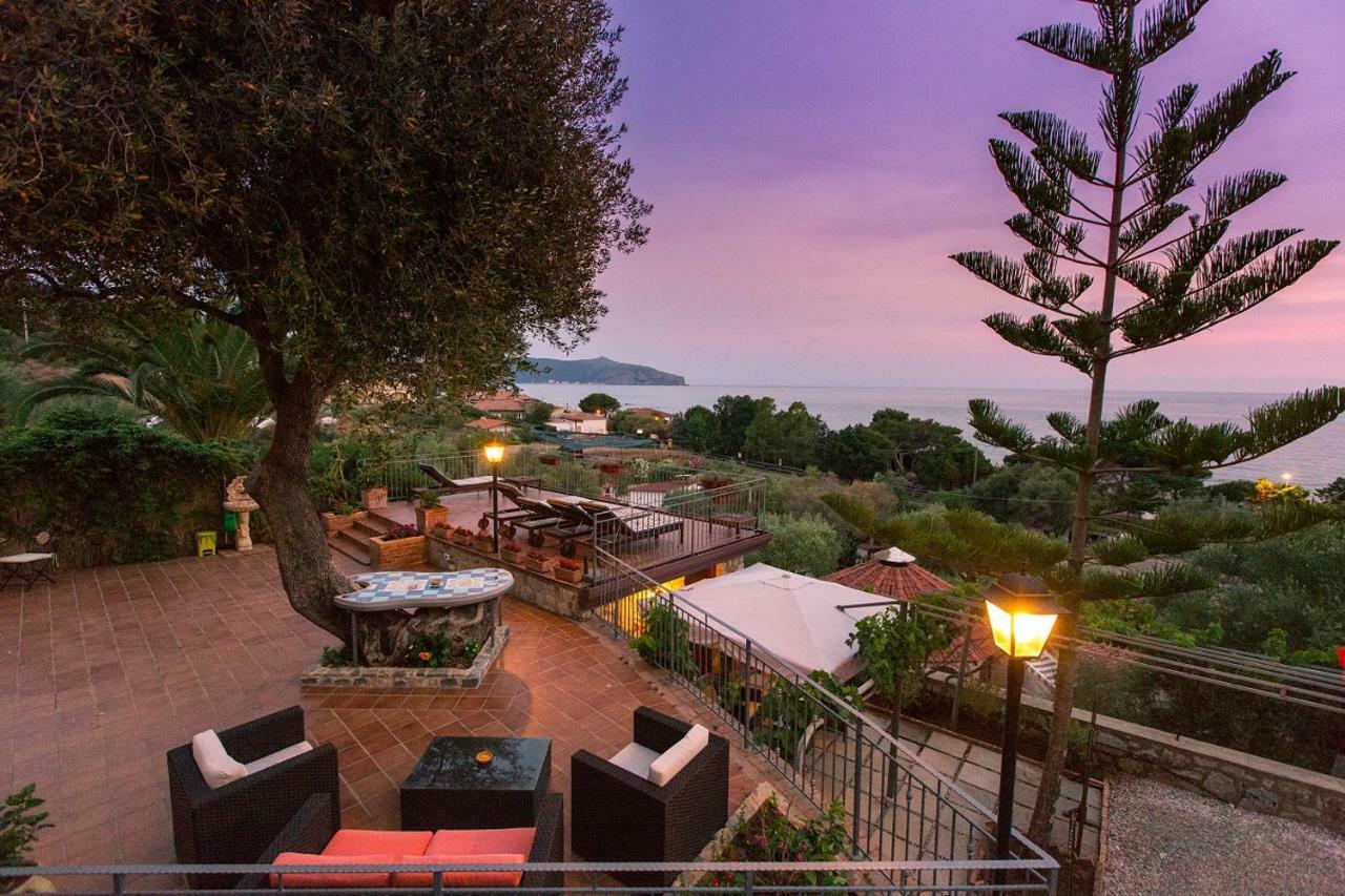 B&B Incanto Del Mare 帕利努罗 外观 照片